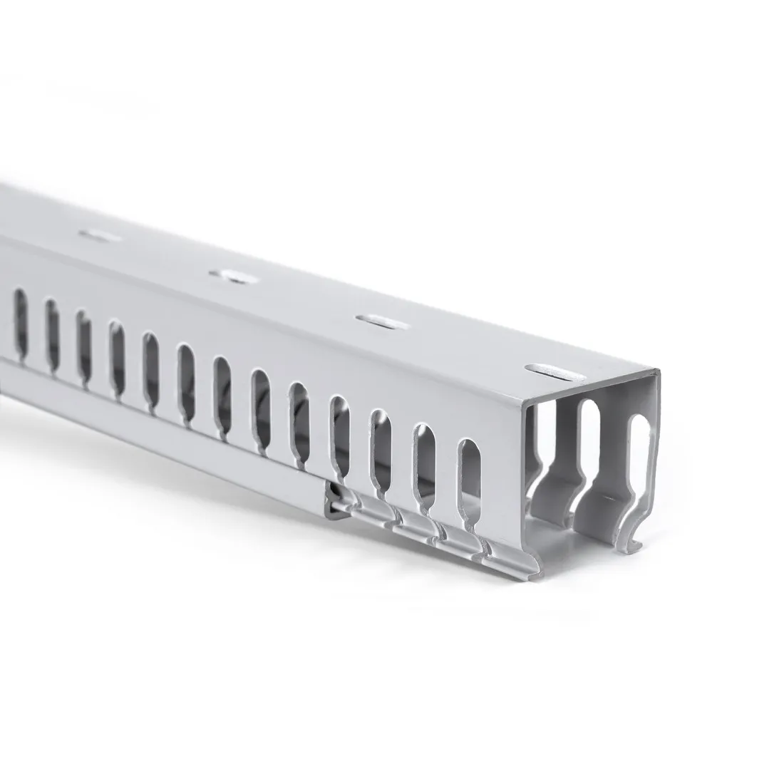 Кабельный канал пластиковый Deluxe 60х60 (ширина х высота) — изображение 2