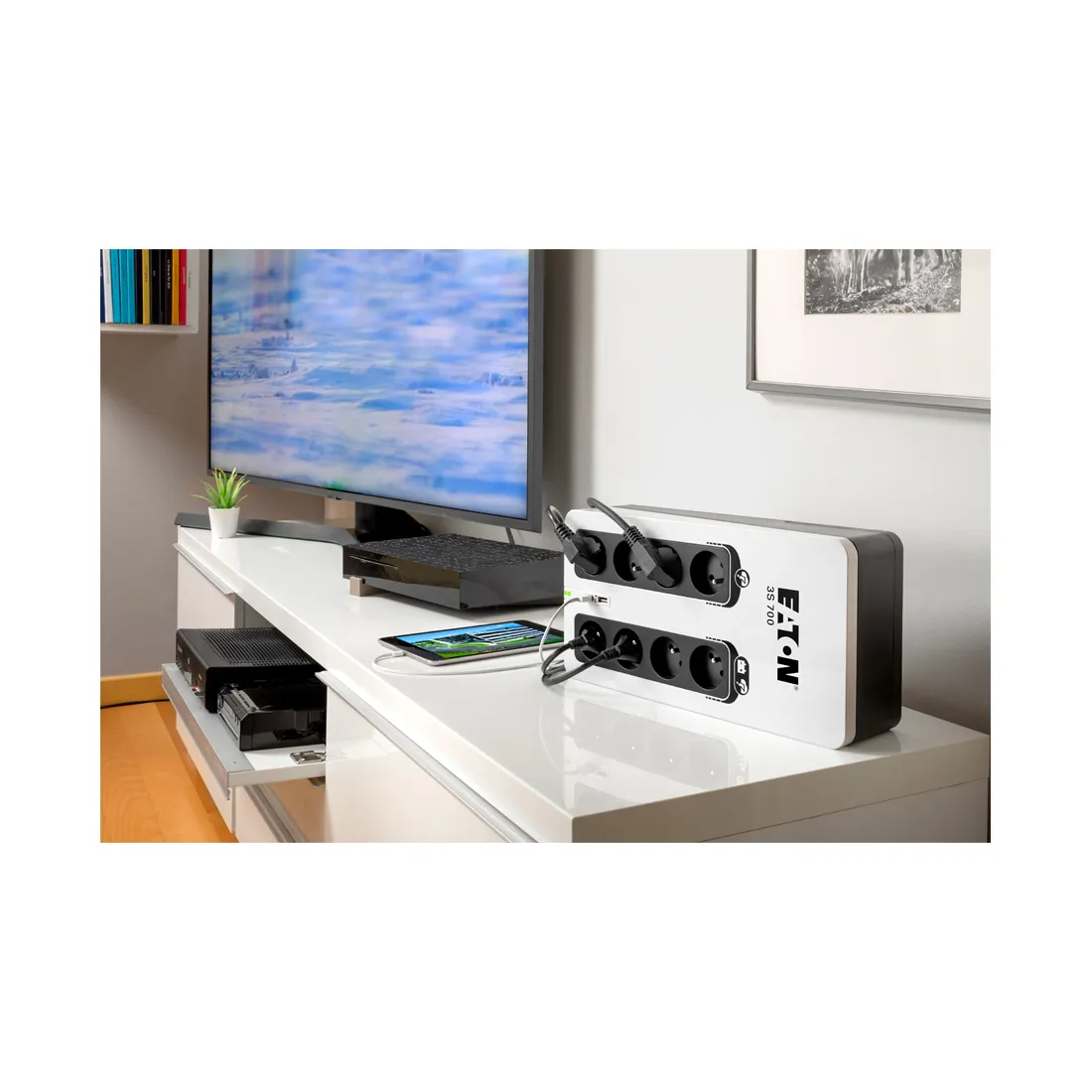 Источник бесперебойного питания Eaton 3S700D — изображение 3