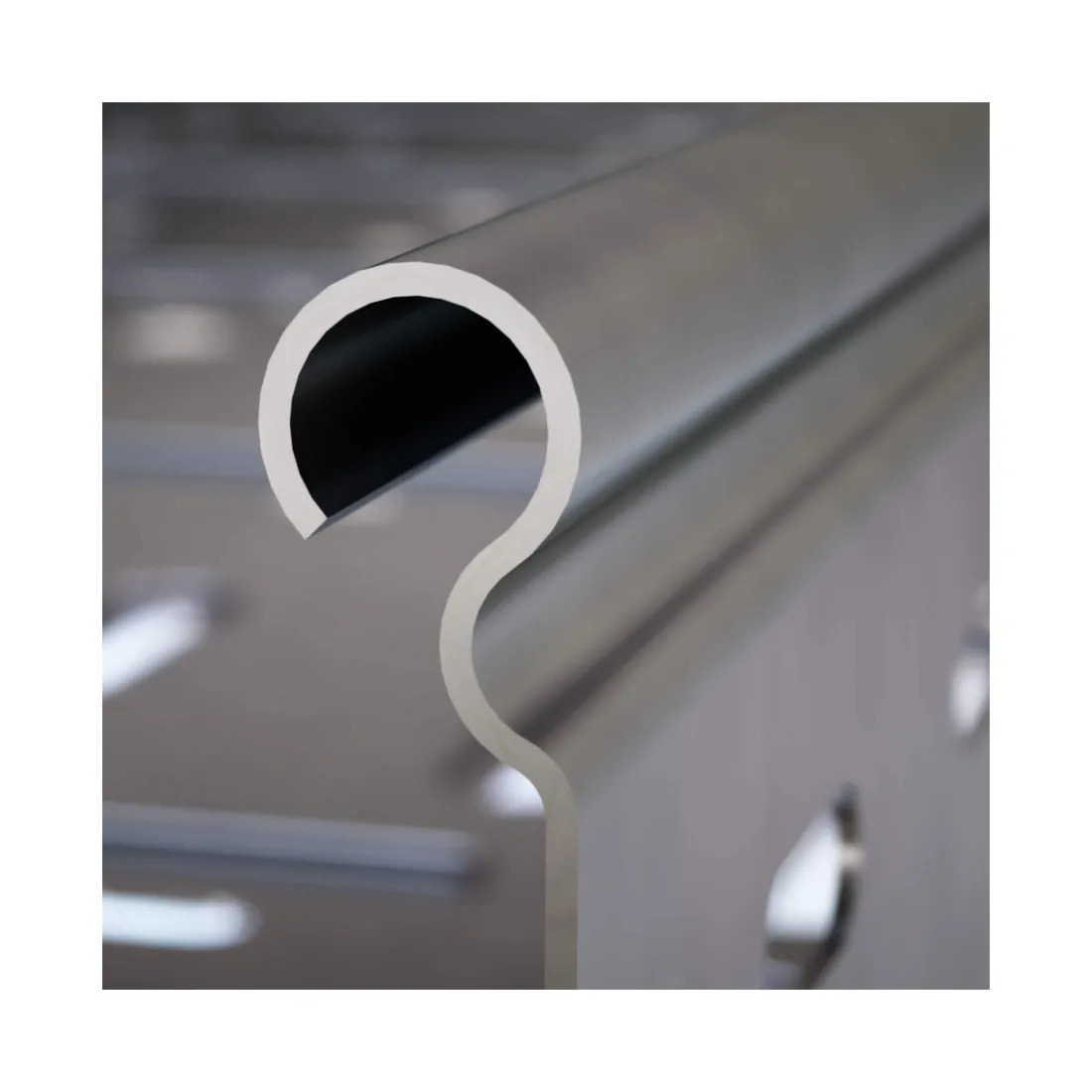 Лоток перфорированный DKC 35264 200х50 L3000 — изображение 2