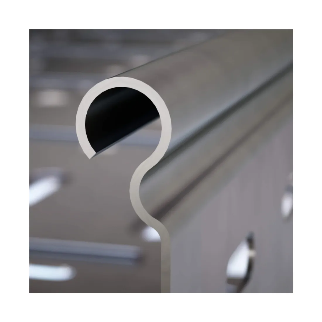 Лоток перфорированный DKC 35341 100х100 L3000 — изображение 3