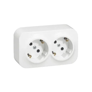 Розетка двойная с зк с зш Legrand Forix 16A 250В IP20 накладная белый