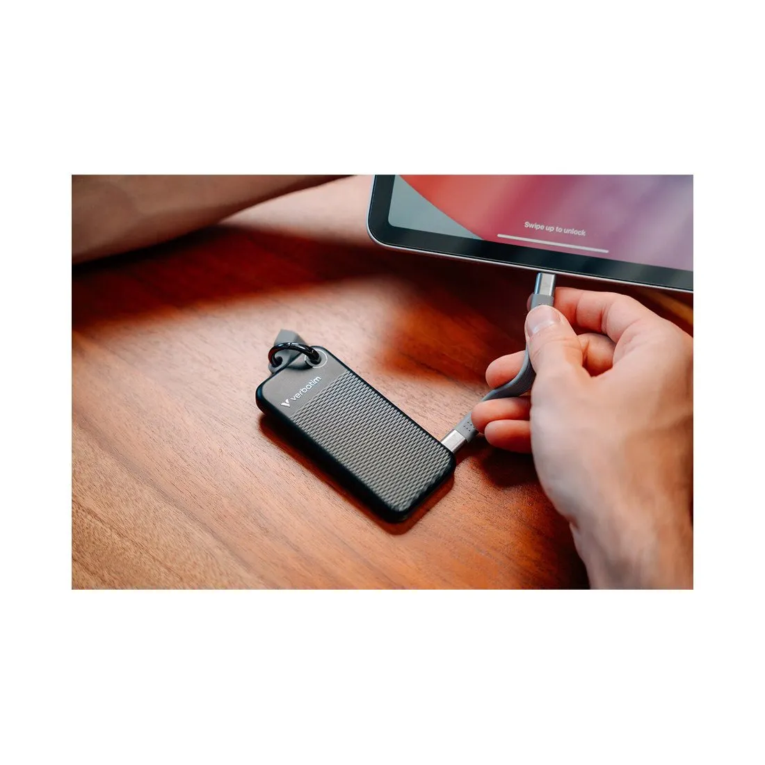 Внешний SSD диск Verbatim Pocket SSD 32190 1TB Чёрный — изображение 3